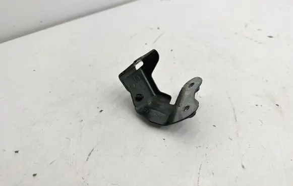 Audi Q2 - Fender mounting bracket 81A821184