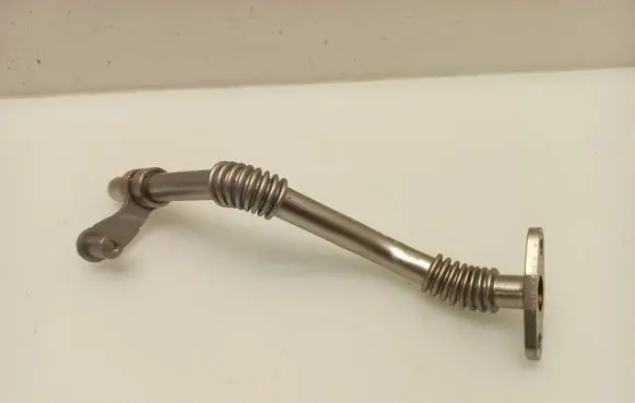 BMW 5 G30 G31 G38 EGR valve line/pipe/hose 7844987 4116784498701