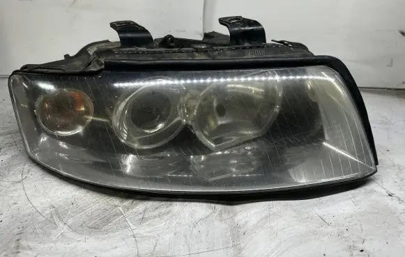 Audi A4 S4 B6 8E 8H Headlight/headlamp 8E0941004S