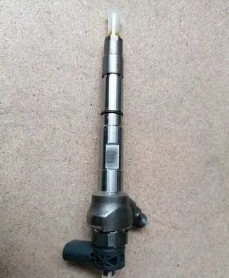 Audi A4 S4 B9 8W Fuel injector 0445110703