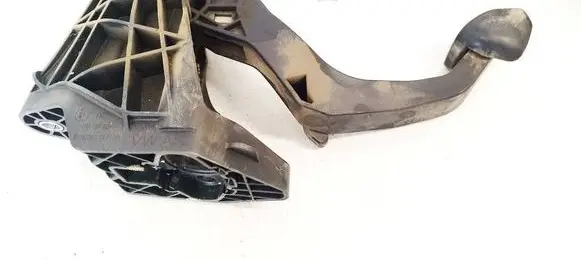Skoda Roomster (5J) Clutch pedal 6R1721059AA