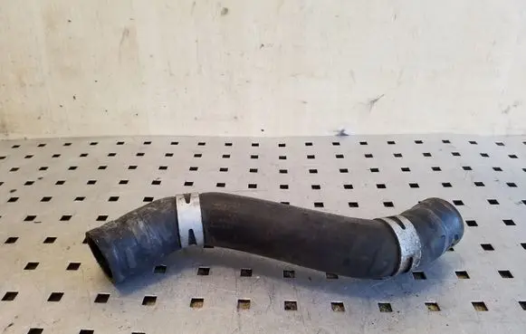 Mitsubishi Pajero Engine coolant pipe/hose