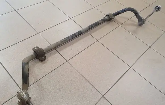 Audi A8 S8 D4 4H Front anti-roll bar/sway bar 4H0411309A