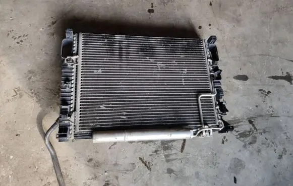 Mercedes-Benz E W211 Radiator support slam panel 0130706801 3137229007 1137328108
