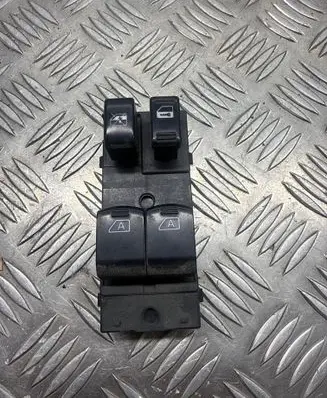 Nissan 350Z Electric window control switch 