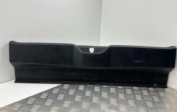 Dodge Charger Trunk/boot sill cover protection 5PQ16TRMAA 42068K ANADA