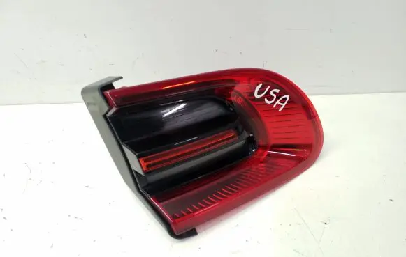 Porsche Macan (95B) Tailgate rear/tail lights 95B945093G 95B945093 AS00100036428