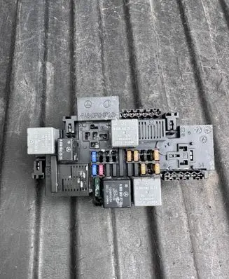 Mercedes-Benz S W222 Fuse box set A2229063302 A0009822923 A0009822723
