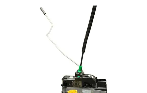 Chevrolet Trax Front door lock 3023881