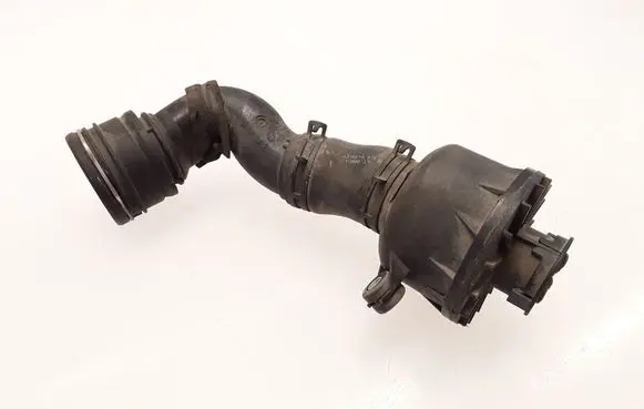 Intake resonator