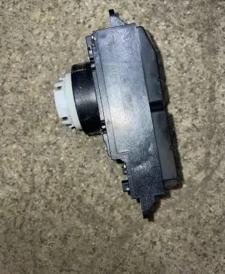 Multifunctional control switch/knob