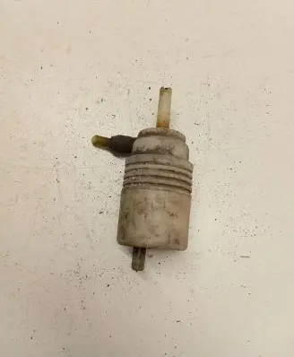 Volkswagen Transporter - Caravelle T4 Windscreen/windshield washer pump 171955651