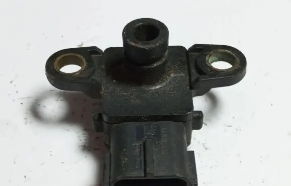 Opel Zafira A Air pressure sensor 24426679 2982