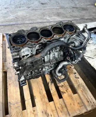 Volvo V70 Engine block 30777889 69844Z0E