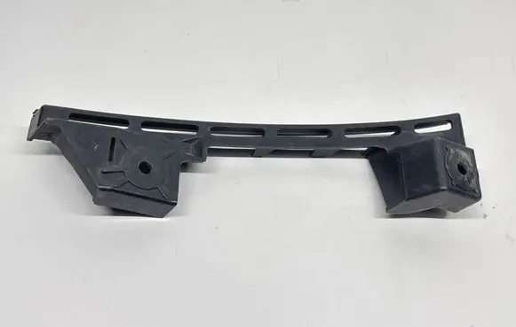 Volkswagen Touran I Front bumper mounting bracket 1T0807890B