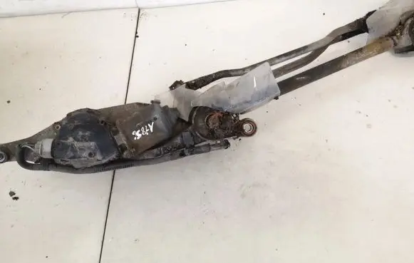 Mazda CX-7 Front wiper linkage and motor