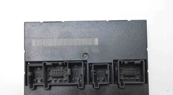 Volkswagen Golf V Central body control module 