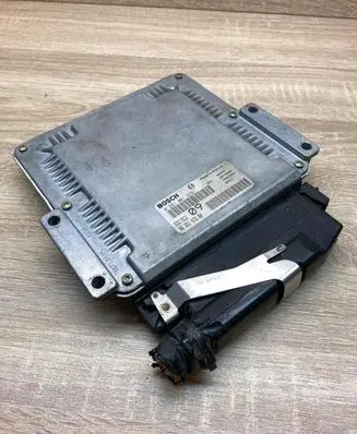 Citroen Xantia Engine control unit/module ECU 9635157280 0281001978