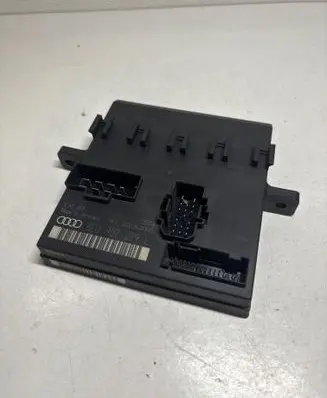 Audi A4 S4 B7 8E 8H Comfort/convenience module 8E0907279L