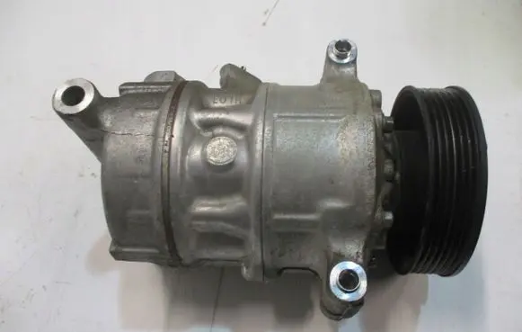 Audi Q3 F3 Air conditioning (A/C) compressor (pump) 5K0820803G