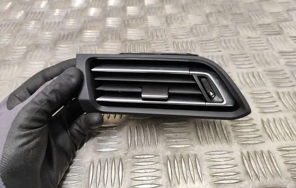 Peugeot 308 Dashboard side air vent grill/cover trim 1303823XZD 10003397 1472835