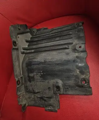 BMW 6 E63 E64 Pickup box liner 5171705247415 17370110