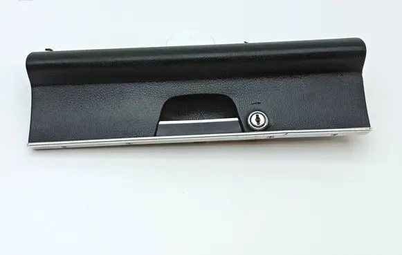 Mercedes-Benz COMPAKT W115 Glove box lid/cover 