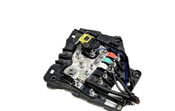 Citroen C3 Picasso Fuse module 9801147680