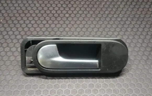 Volkswagen Golf Plus Rear door interior handle 5M0837197