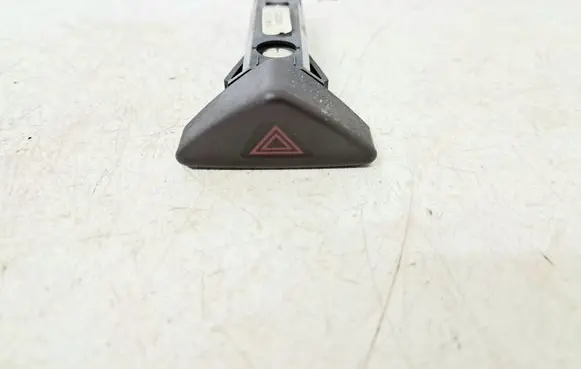 Volvo V70 Hazard light switch 9441045