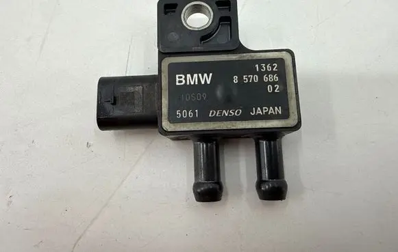 BMW 3 F30 F35 F31 Exhaust gas pressure sensor 857068602