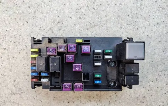 Subaru Forester SJ Fuse box set 8241SG050FM 8241SG050