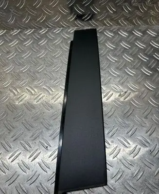 Peugeot 208 II Rear door glass trim molding 9823231280