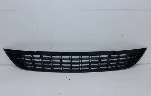 Opel Astra J Front bumper lower grill 13266567 0P07041GAV