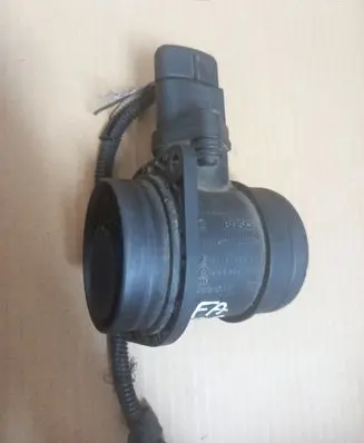 Skoda Fabia Mk2 (5J) Mass air flow meter 0281002531 038906461B