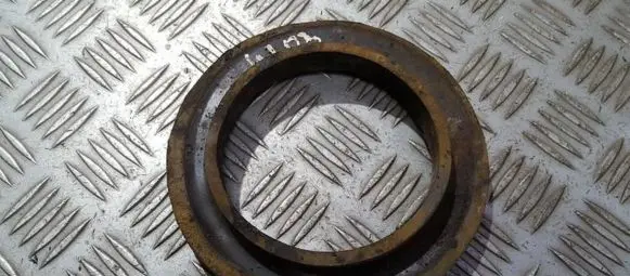 Toyota Avensis Verso Coil spring mount 4825728060 48257-28060