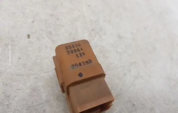 Nissan Primera Other relay 2523079964