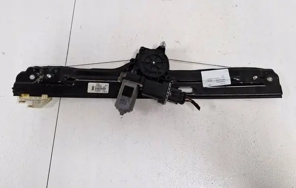 Fiat 500L Front door window regulator with motor 51980514