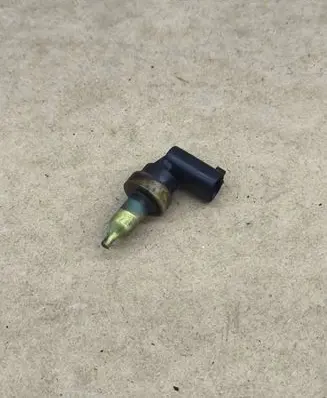 Mercedes-Benz CLS C219 Coolant temperature sensor A0041539728 8054374