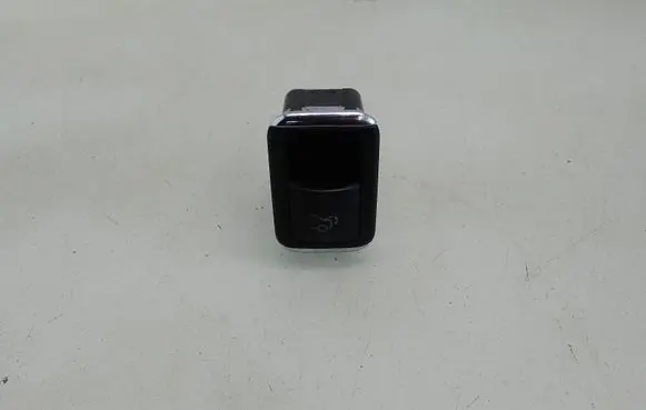 Mercedes-Benz E W212 Tailgate opening switch A2128204510