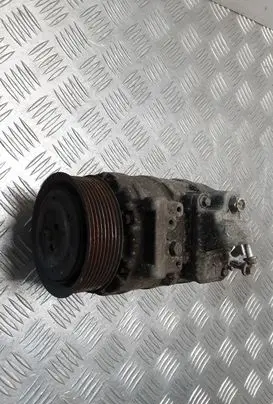 Land Rover Discovery 3 - LR3 Air conditioning (A/C) compressor (pump) 8H2219D623CA