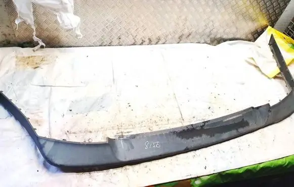 Front bumper lip