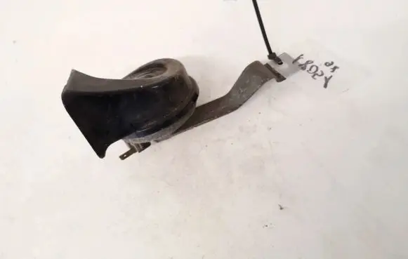 Nissan Primera Horn signal e9011157