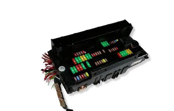 BMW 5 F10 F11 Fuse module 9252815