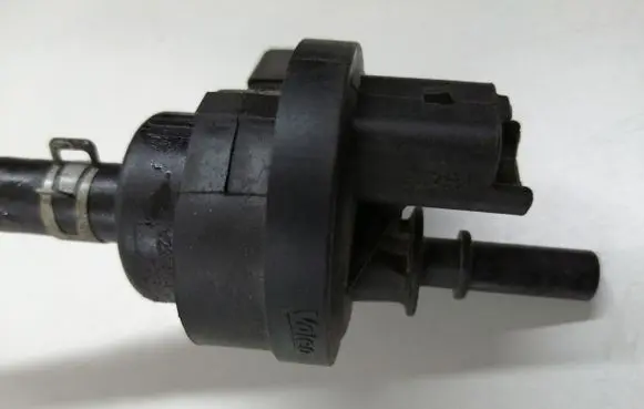 Nissan Qashqai Fuel tank valve V29036755