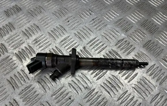 Peugeot 607 Fuel injector 9637277980