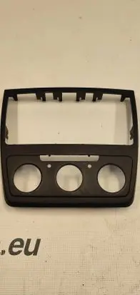 Skoda Yeti (5L) Radio/GPS head unit trim 5L0858069G