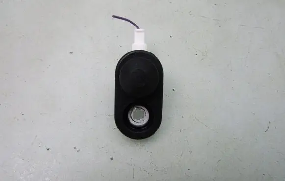 Mazda 2 Front door upper hinge 