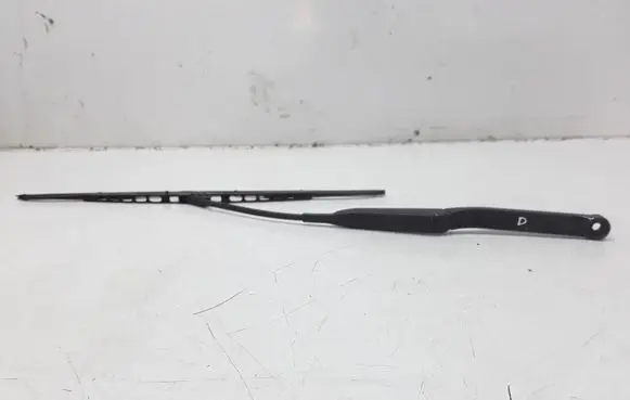 Volkswagen Transporter - Caravelle T4 Front wiper blade arm