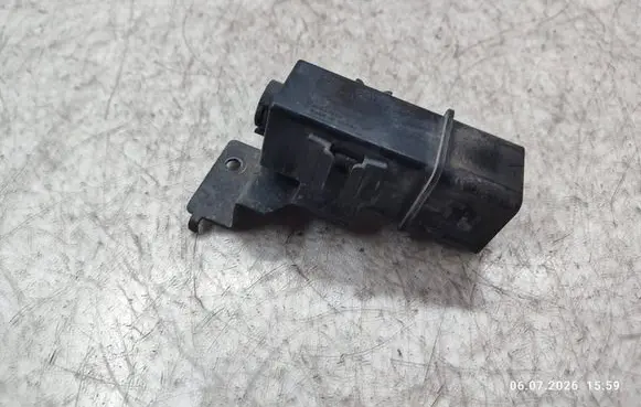 KIA Sportage Glow plug pre-heat relay 368302A701